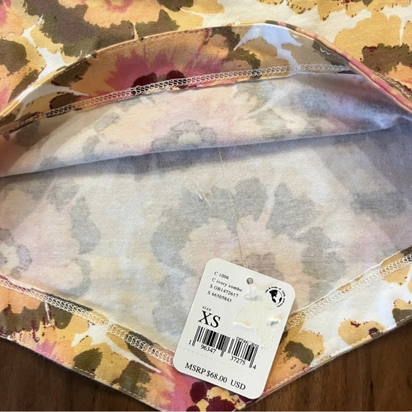 Free People Give Me More Women’s Short Sleeve Crop Top Floral Print Size XS - Picture 8 of 10